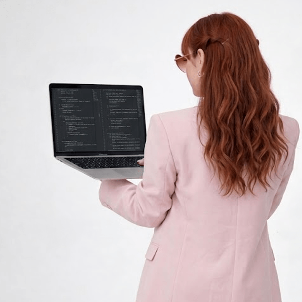 Diseño y desarrollo web — Las Girls+, estudio creativo y tecnológico · diseño web, branding y producto digital